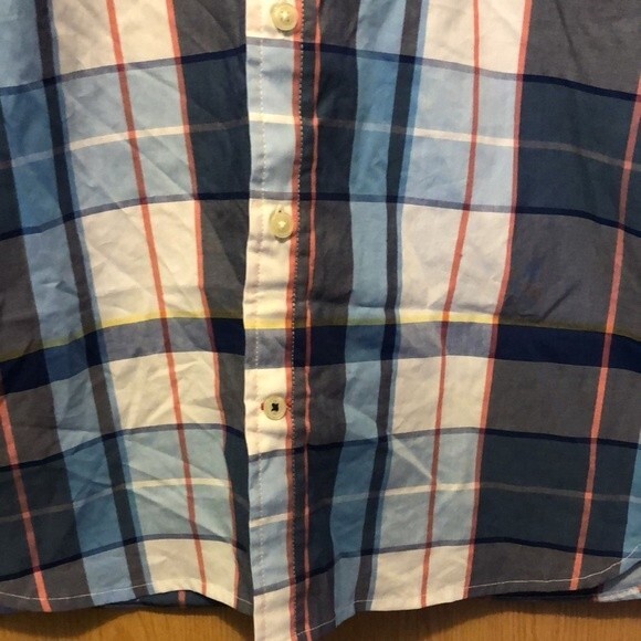 Tommy Hilfiger size medium button down short sleeve - Picture 6 of 9